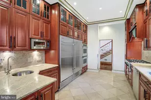 2303 Bancroft Pl NW, Washington, DC 20008 - Photo 16