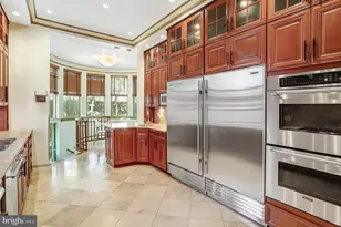 2303 Bancroft Pl NW, Washington, DC 20008 - Photo 14
