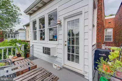 561 15th Street SE, Washington, DC 20003 - Photo 6