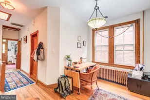 561 15th St SE, Washington, DC 20003 - Photo 2