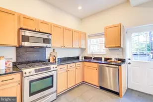 607 L St NE, Washington, DC 20002 - Photo 6