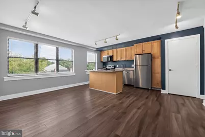210 Oakwood Street SE #318, Washington, DC 20032 - Photo 4