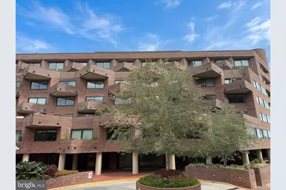 1015 33rd Street NW #705, Washington, DC 20007 - Photo 2