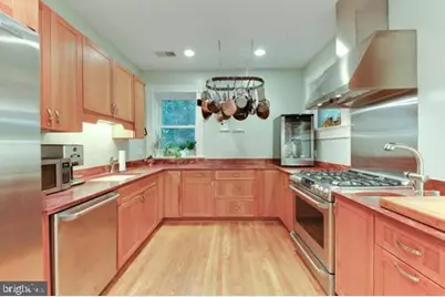 720 C Street NE, Washington, DC 20002 - Photo 8