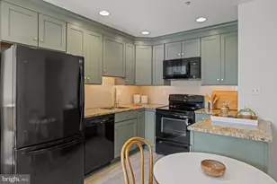 1237 Kenyon St NW, Washington, DC 20010 - Photo 8