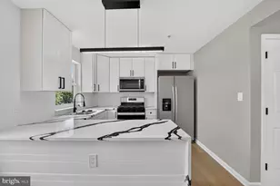 4014 Blakney Ln SE, Washington, DC 20032 - Photo 6