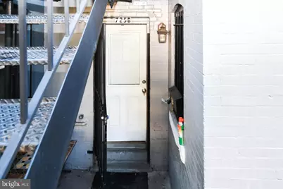 725 12th Street NE #B, Washington, DC 20002 - Photo 4