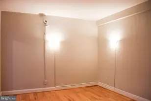 2515 K St NW, Washington, DC 20037 - Photo 16