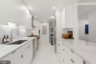700 New Hampshire Ave NW, Washington, DC 20037 - Photo 8