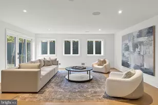 4433 Cathedral Ave NW, Washington, DC 20016 - Photo 32