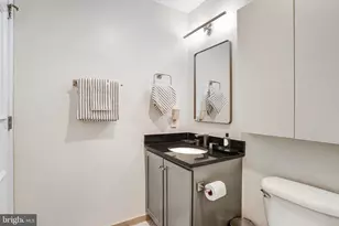 150 V St NW, Washington, DC 20001 - Photo 24