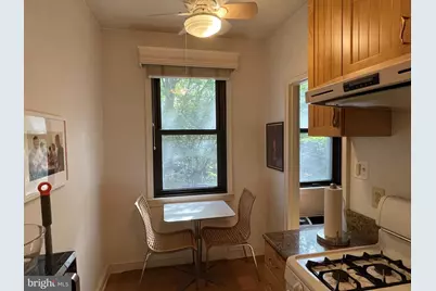 1010 25th Street NW #204, Washington, DC 20037 - Photo 8