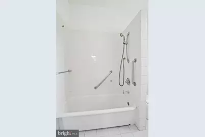 3018 Porter Street NW #201, Washington, DC 20008 - Photo 30