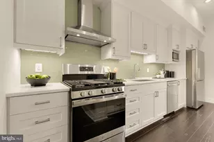 1027 7th St NE, Washington, DC 20002 - Photo 10
