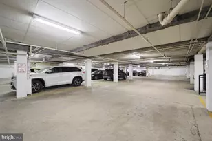 2828 Wisconsin Ave NW, Washington, DC 20007 - Photo 32