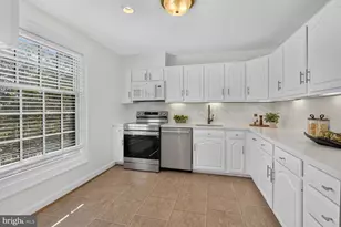 2828 Wisconsin Ave NW, Washington, DC 20007 - Photo 16