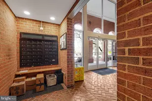 2828 Wisconsin Ave NW, Washington, DC 20007 - Photo 30