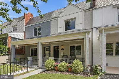 309 35th Street NE, Washington, DC 20019 - Photo 2