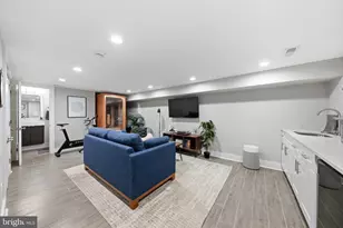 309 35th St NE, Washington, DC 20019 - Photo 28