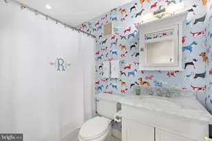 3291 Sutton Pl NW, Washington, DC 20016 - Photo 6