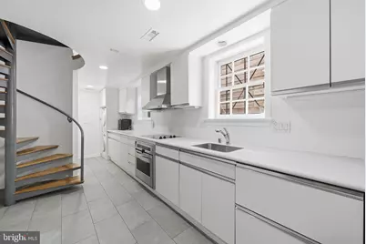 1058 30th NW, Washington, DC 20007 - Photo 20
