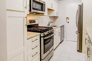 4201 Cathedral Ave NW, Washington, DC 20016 - Photo 20