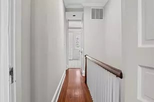 304 A St SE, Washington, DC 20003 - Photo 32
