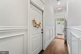 42 W St NW, Washington, DC 20001 - Photo 4