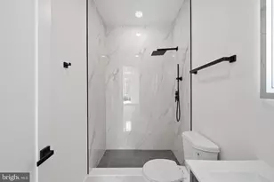 2105 M St NE, Washington, DC 20002 - Photo 18