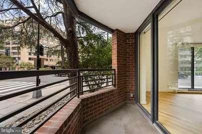 1099 22nd Street NW #103, Washington, DC 20037 - Photo 12