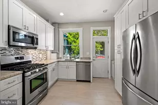 1631 Monroe St NW, Washington, DC 20010 - Photo 12