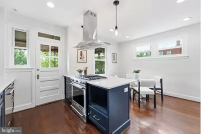 11 Hamilton Street NE, Washington, DC 20011 - Photo 6