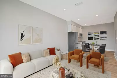 1016 17th Place NE #305, Washington, DC 20002 - Photo 2