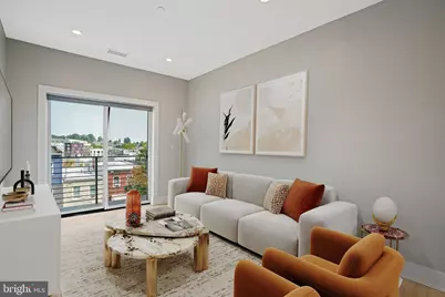 1016 17th Place NE #305, Washington, DC 20002 - Photo 6