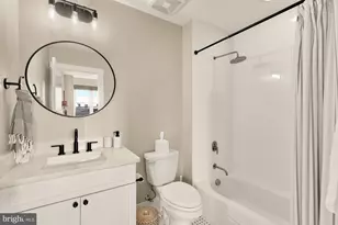 1343 Newton St NW, Washington, DC 20010 - Photo 22