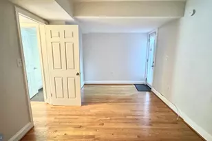 523 8th St NE, Washington, DC 20002 - Photo 8