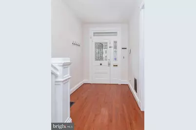 222 R Street NE, Washington, DC 20002 - Photo 6