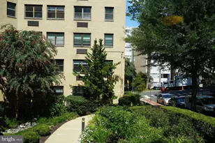 1801 Clydesdale Pl NW, Washington, DC 20009 - Photo 18
