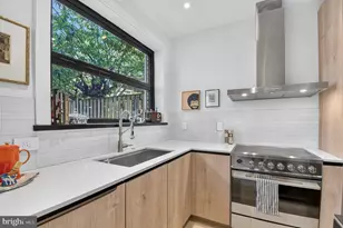 2714 27th St NW, Washington, DC 20008 - Photo 10