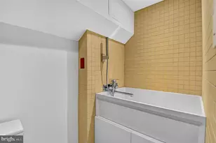 2714 27th St NW, Washington, DC 20008 - Photo 38