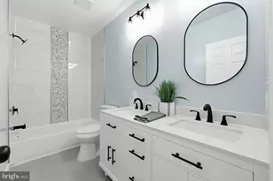 409 Farragut St NW, Washington, DC 20011 - Photo 16
