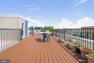 1109 O St NW, Washington, DC 20005 - Photo 26