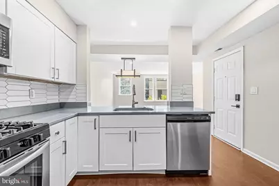 1109 O Street NW #302, Washington, DC 20005 - Photo 10