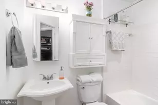 610 Irving St NW, Washington, DC 20010 - Photo 16