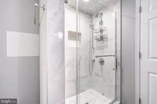 82 Q St NW, Washington, DC 20001 - Photo 8