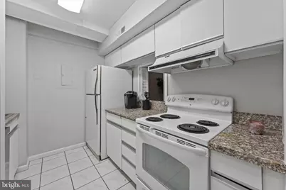 1140 23rd Street NW #306, Washington, DC 20037 - Photo 10