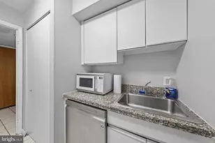 1140 23rd St NW, Washington, DC 20037 - Photo 12
