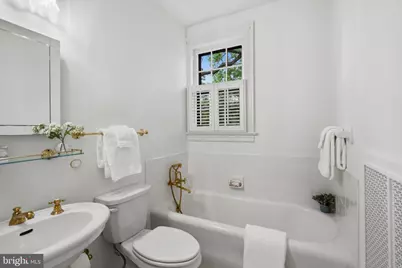 3306 Cathedral Avenue NW, Washington, DC 20008 - Photo 26