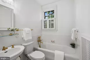 3306 Cathedral Ave NW, Washington, DC 20008 - Photo 26
