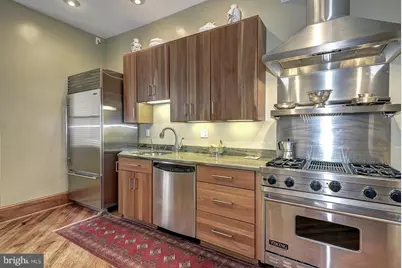 2712 P NW #A, Washington, DC 20007 - Photo 10